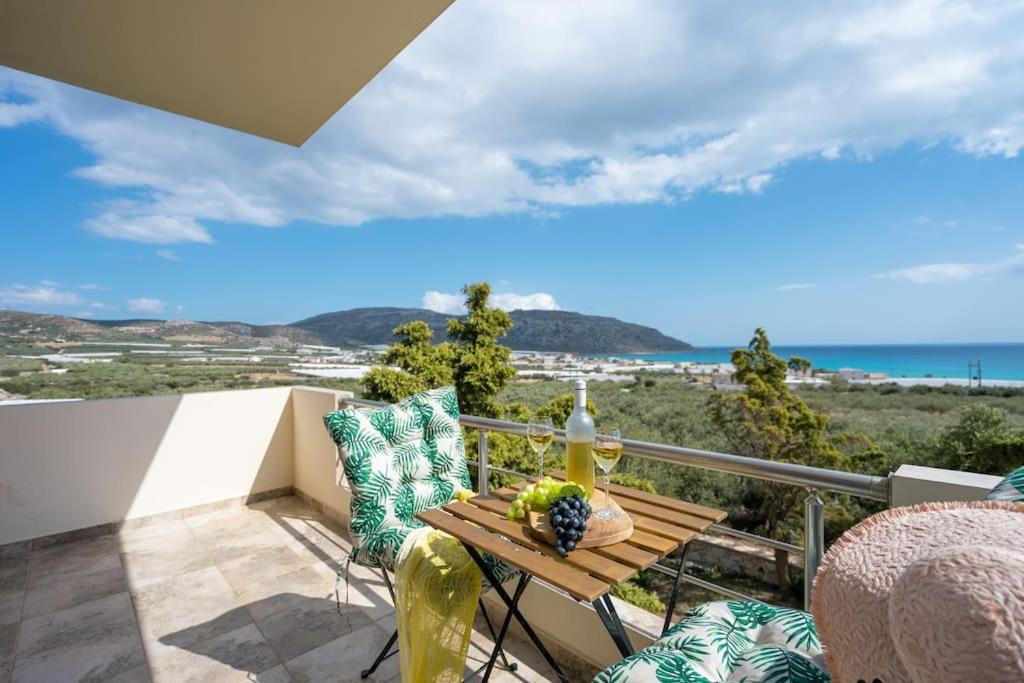 Photo of Patio Balcony in Goudhouros