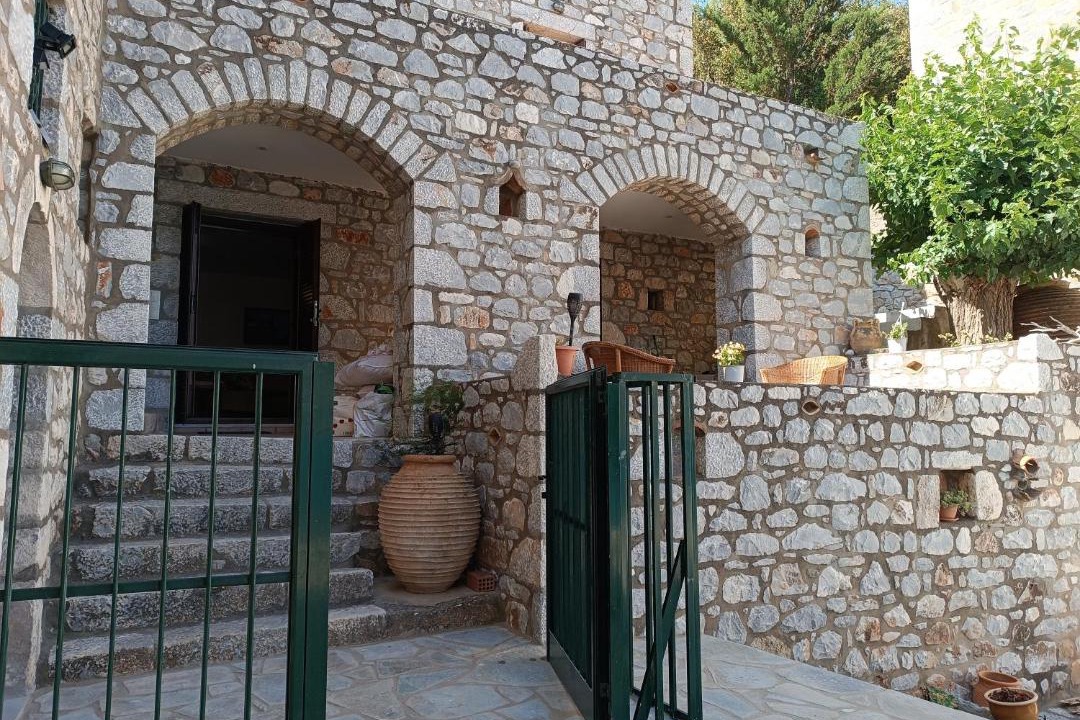 Photo of Buildings in Neo Itilo