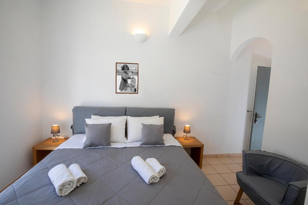 Photo of Bedroom in Kamares
