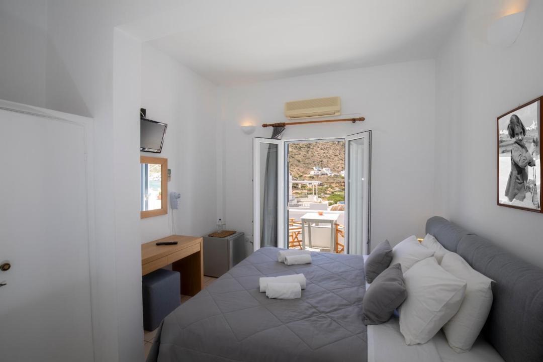 Photo of Bedroom in Kamares