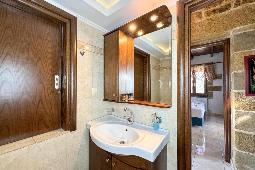 Photo of Bathroom in Koukounara
