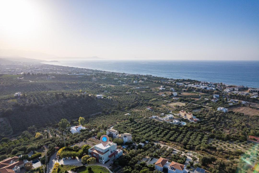 Photo of Outdoor in Adelianos Kampos