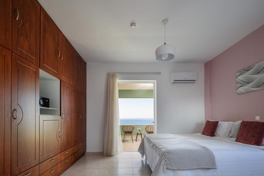 Photo of Bedroom in Adelianos Kampos
