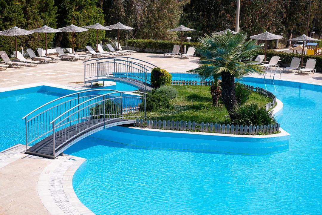 Photo of Others in Aristotelis