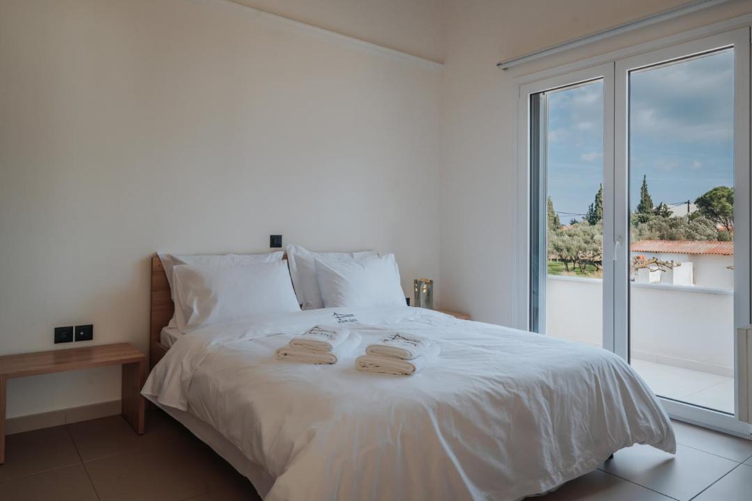 Photo of Bedroom in Antirrio