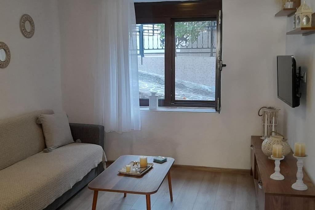 Photo of Livingroom in Samothrace