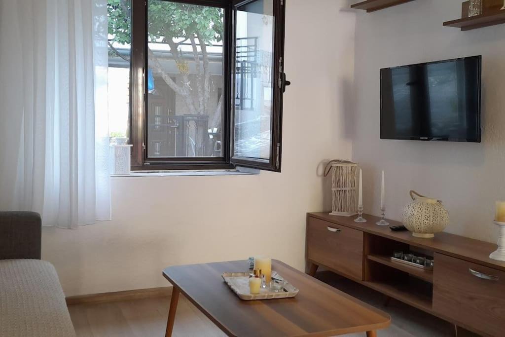 Photo of Livingroom in Samothrace