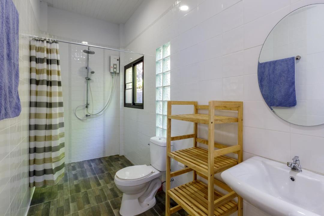 Photo of Bathroom in Haad Yao
