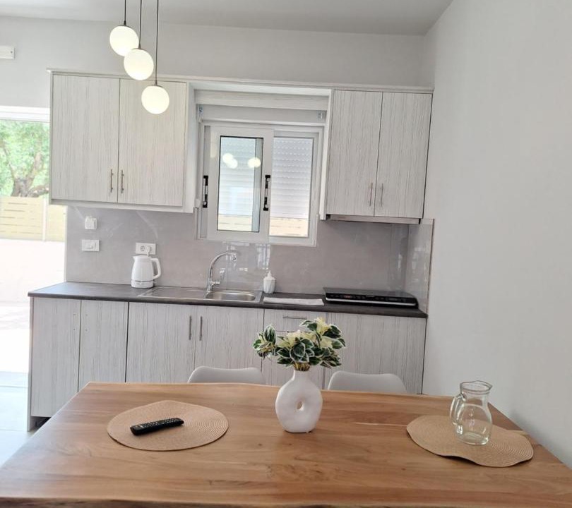 Photo of Kitchen in Psarou