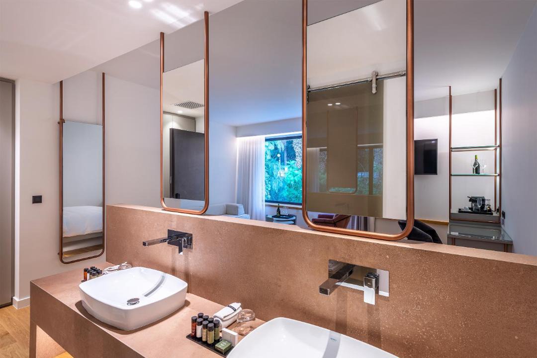 Photo of Bathroom in Aigio