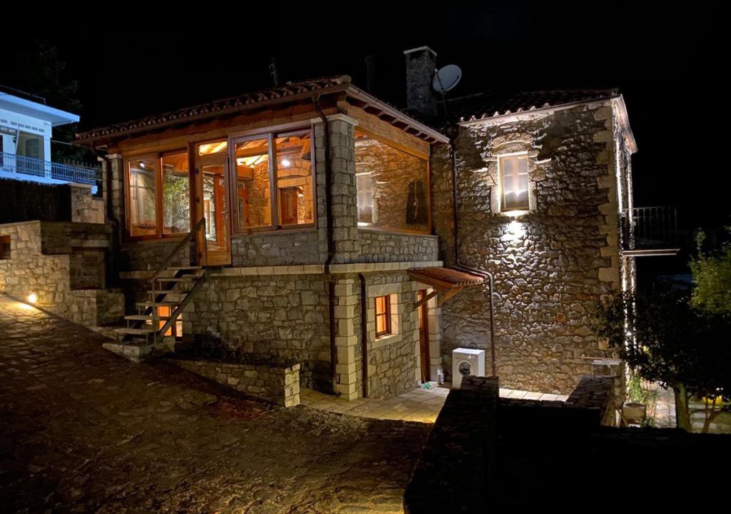 Photo of Buildings in Karyes