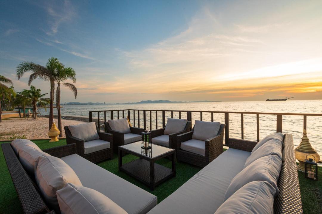Photo of Patio Balcony in Na Chom Thian