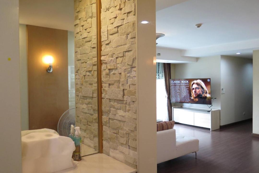 Photo of Bathroom in Khlong Toei Nuea