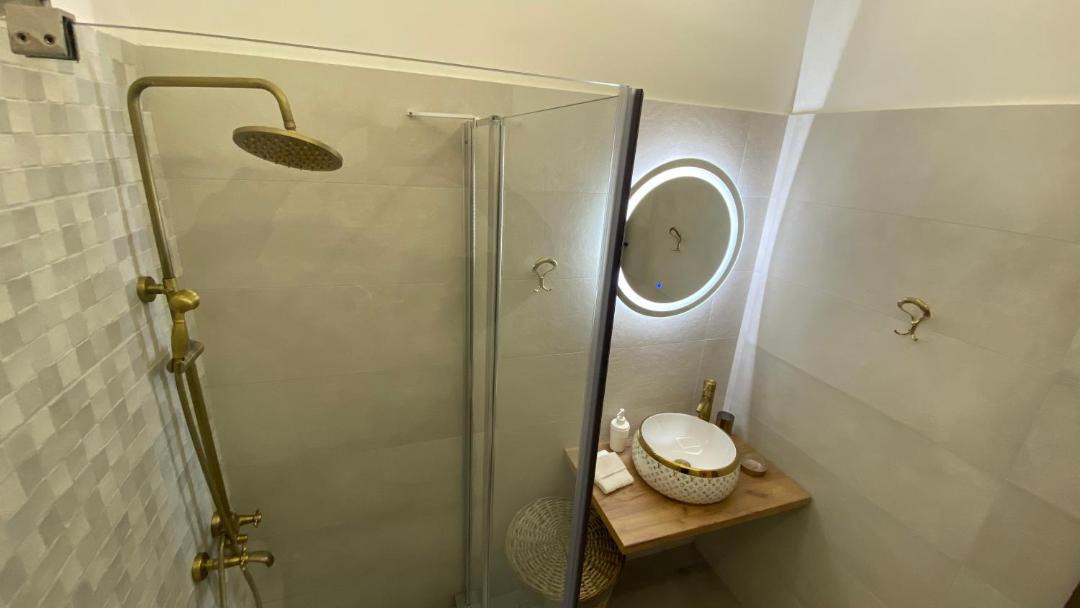 Photo of Bathroom in Paralia