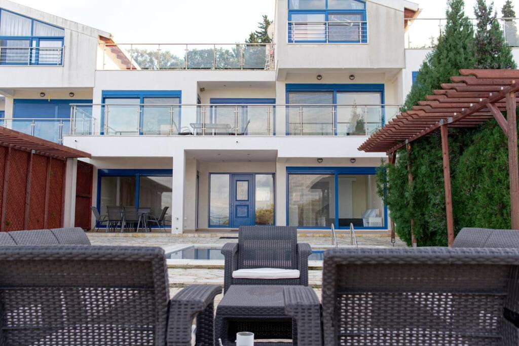 Photo of Buildings in Agia Pelagia Chlomou