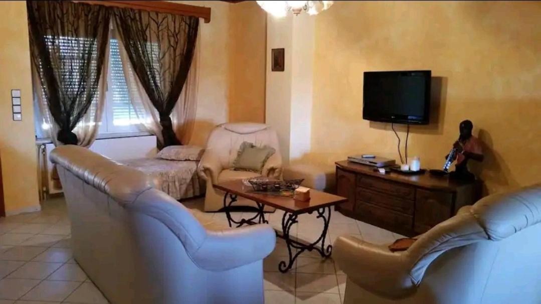 Photo of Livingroom in Fanari