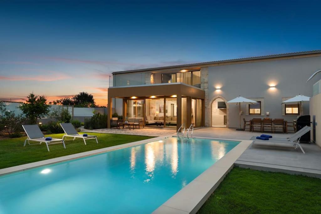 Photo of Outdoor in Sternes