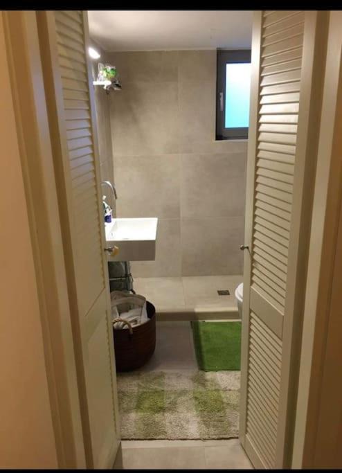 Photo of Bathroom in Nikaia-Agios Ioannis Rentis