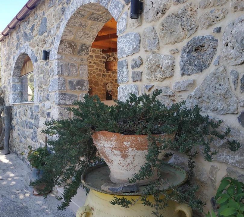 Photo of Others in Fourfouras