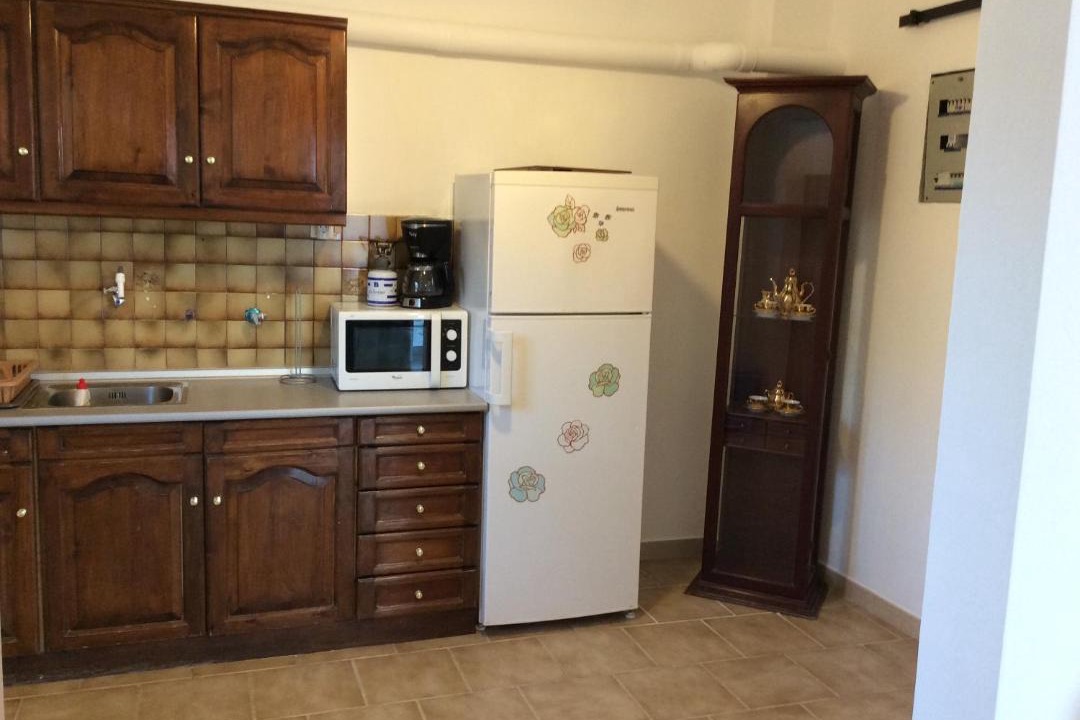 Photo of Kitchen in Mourteri