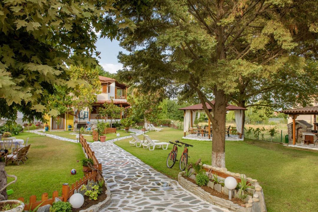 Photo of Others in Aristotelis