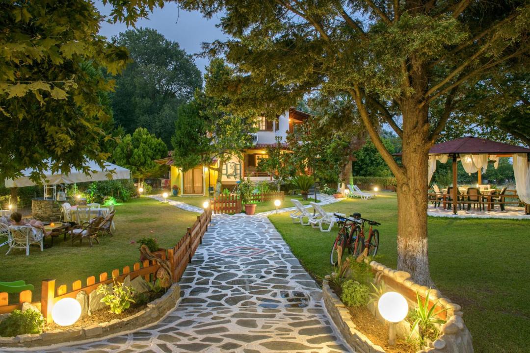 Photo of Others in Aristotelis