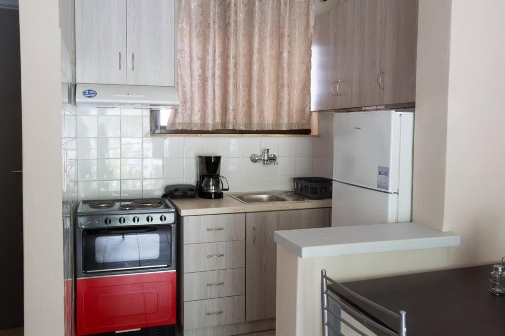 Photo of Kitchen in Kamena Vourla