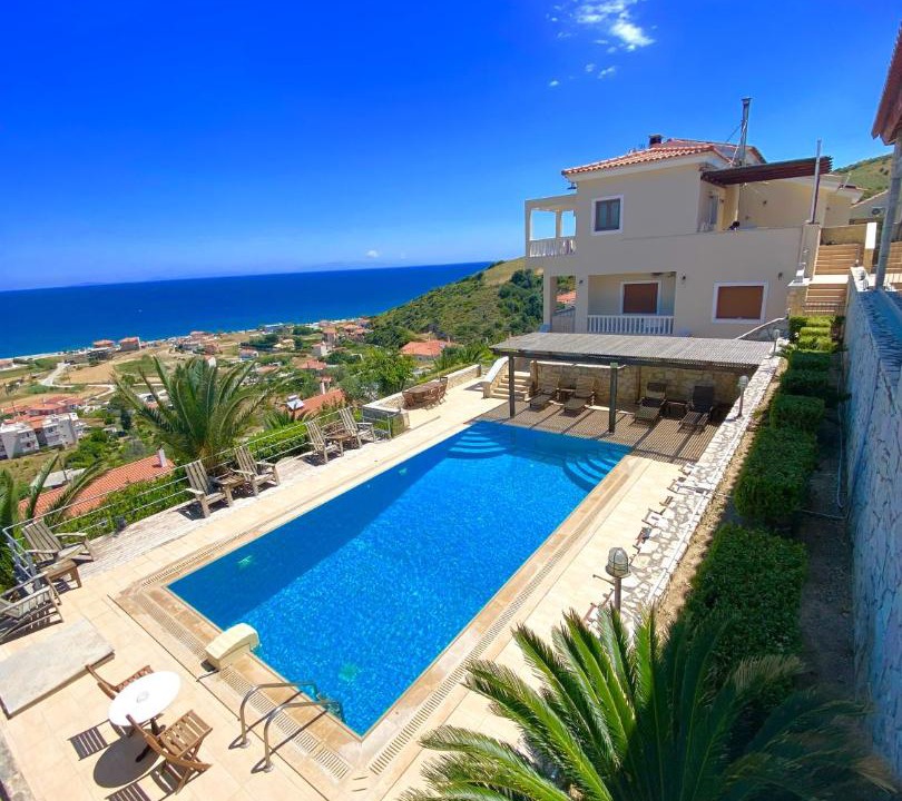 Photo of Outdoor in Mourteri