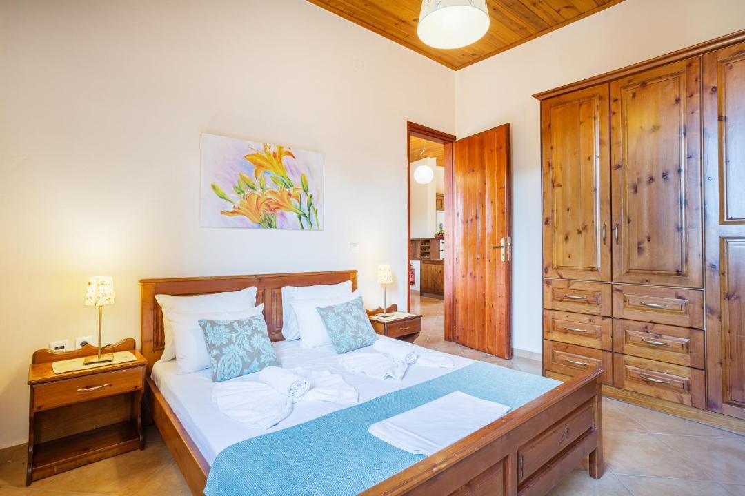 Photo of Bedroom in Kria Vrisi