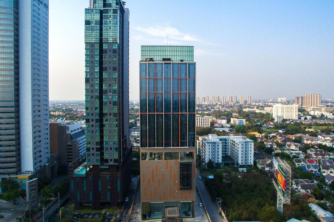 Photo of Buildings in Khlong Kluea