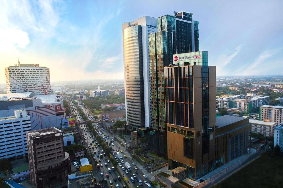 Photo of Buildings in Khlong Kluea