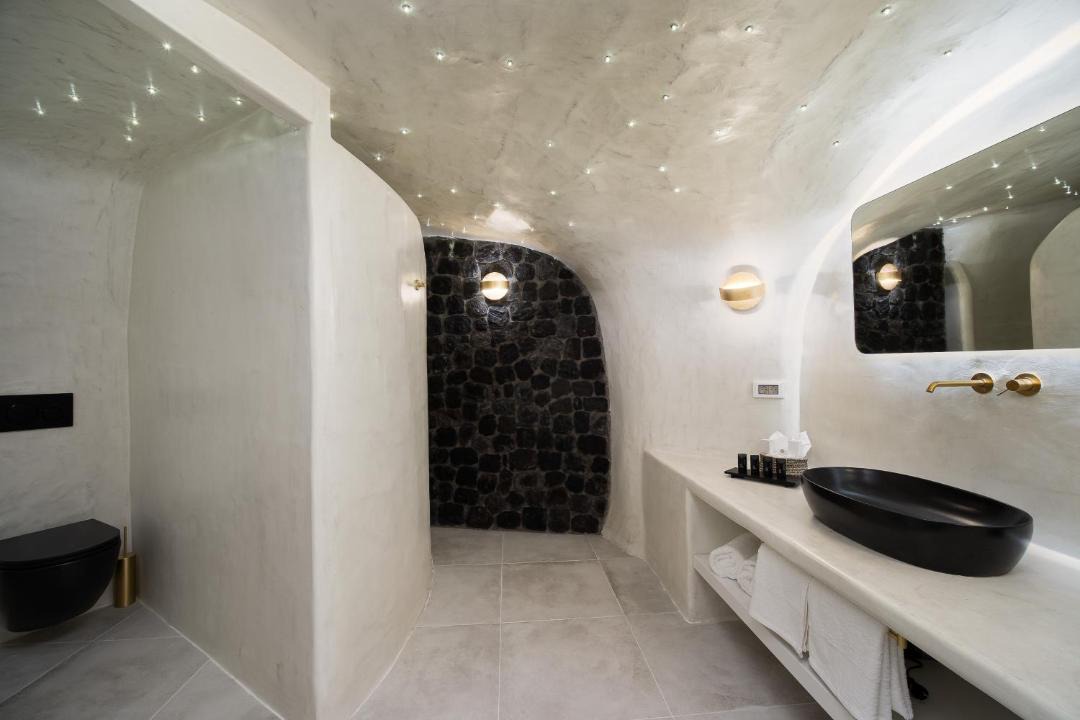 Photo of Bathroom in Vothon