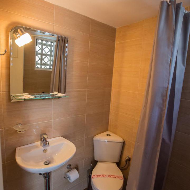 Photo of Bathroom in Gefira Mpania
