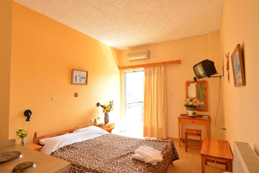 Photo of Bedroom in Sarakiniko