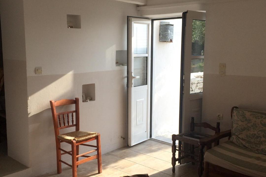 Photo of Livingroom in Platrithias