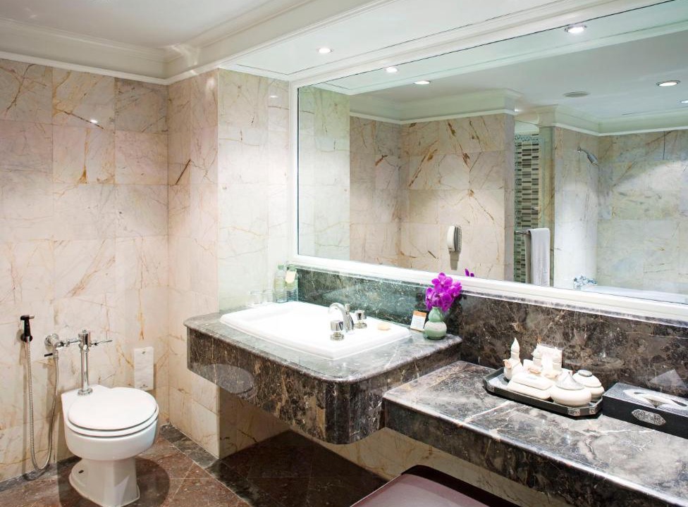 Photo of Bathroom in Thanon Phaya Thai
