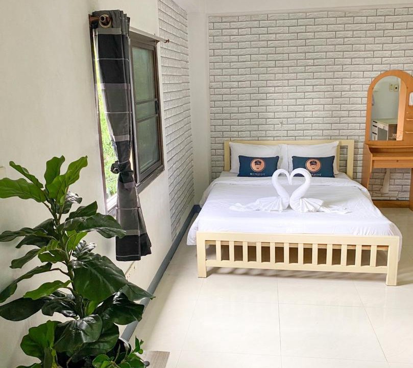 Photo of Bedroom in Khlong Kluea