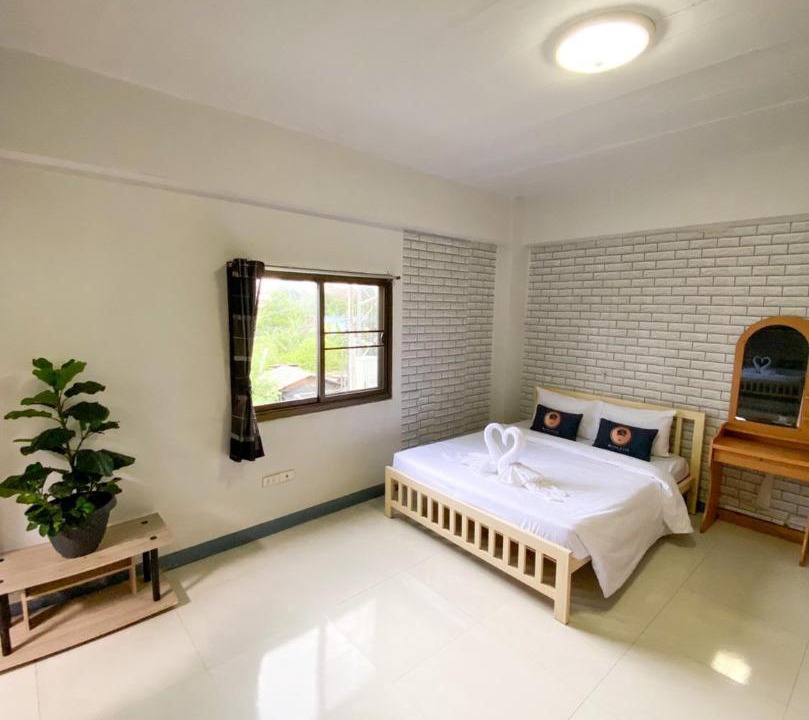 Photo of Bedroom in Khlong Kluea