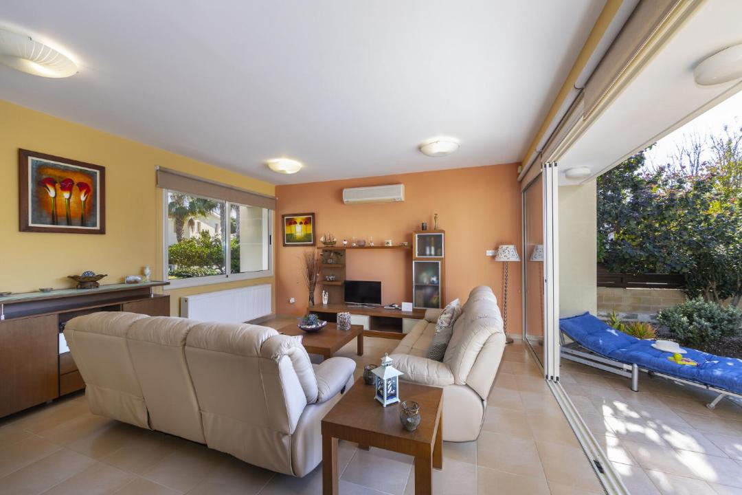 Photo of Livingroom in Pervolia