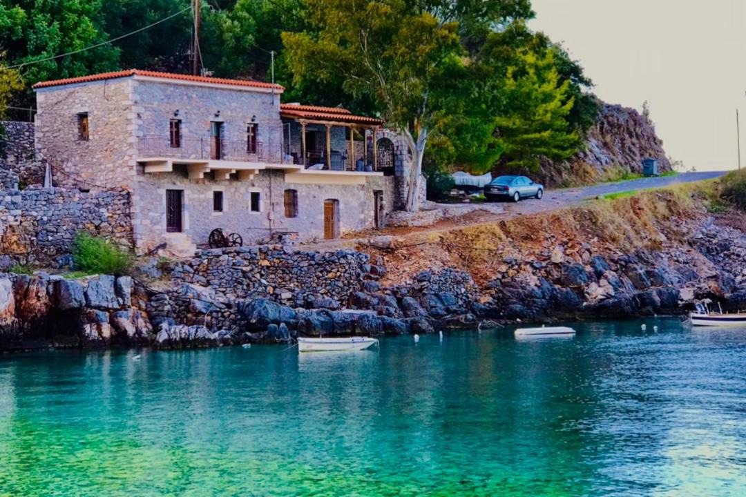 Photo of Outdoor in East Mani