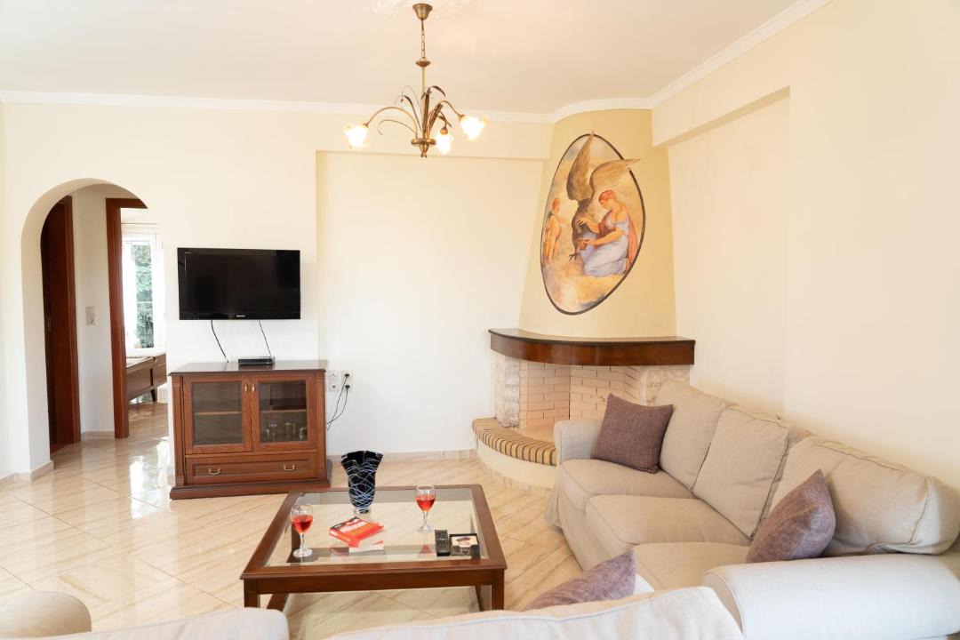 Photo of Livingroom in Karavomylos