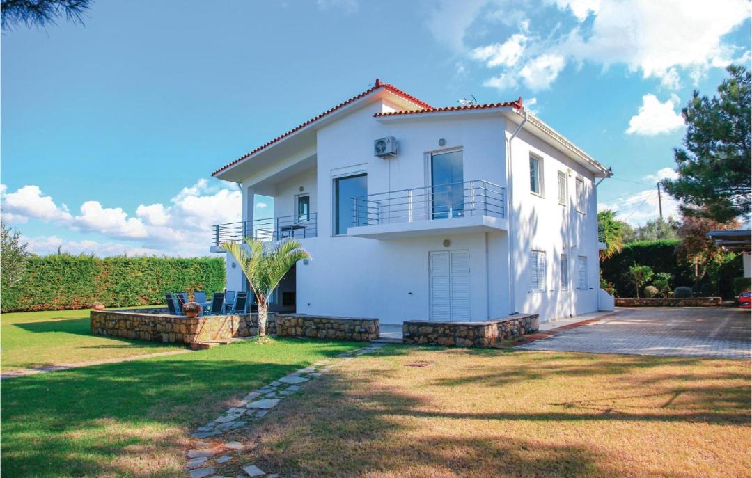 Photo of Buildings in Kiparissia