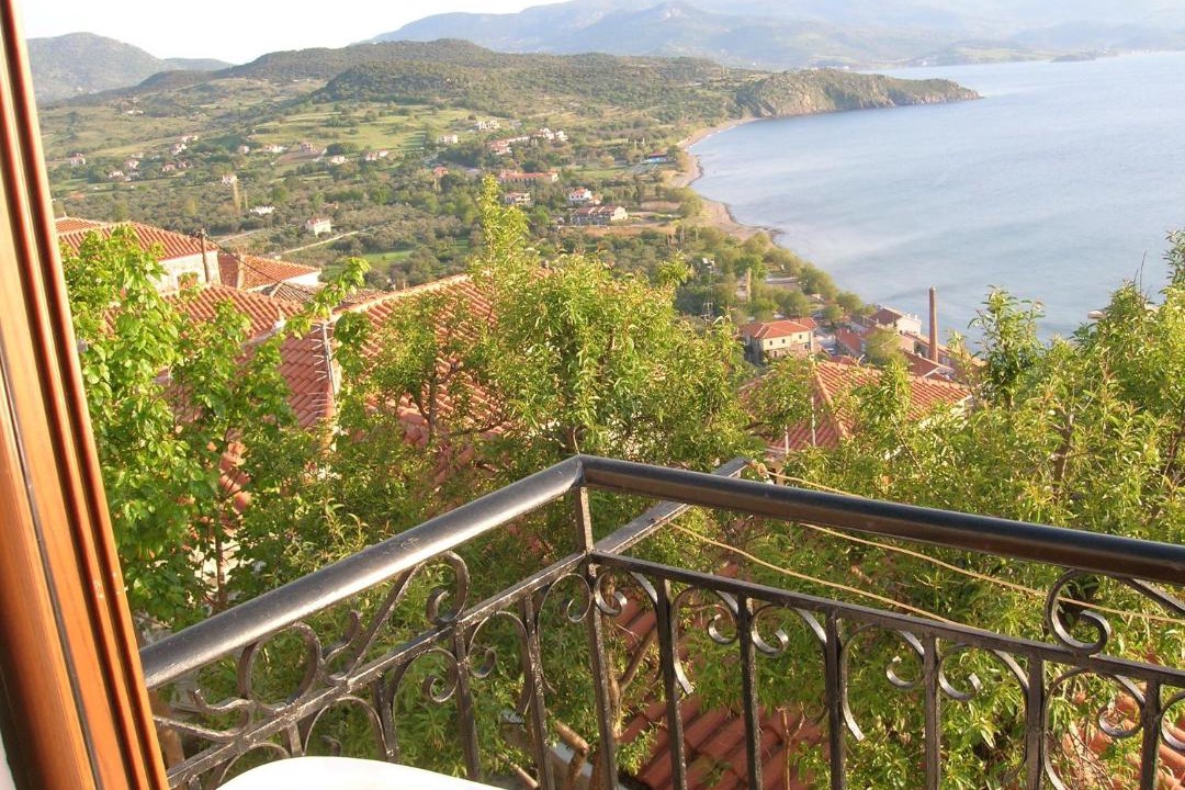 Photo of Patio Balcony in Mithimna