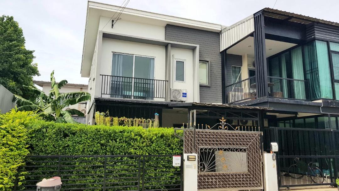 Photo of Buildings in Ban Mai
