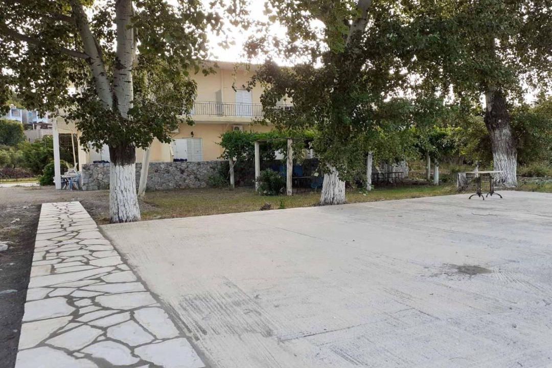 Photo of Buildings in Karvelas