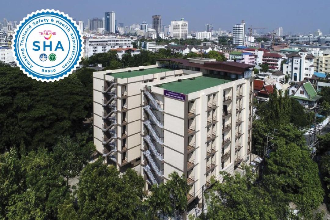 Photo of Buildings in Khlong Tan Nuea