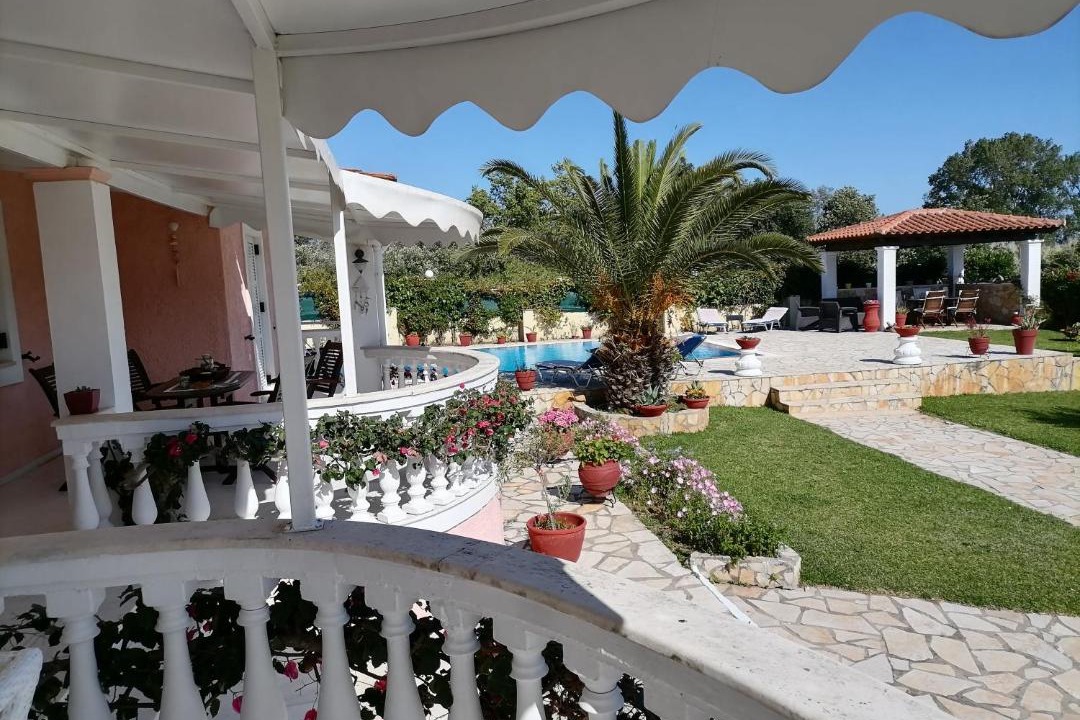 Photo of Buildings in Dafnata