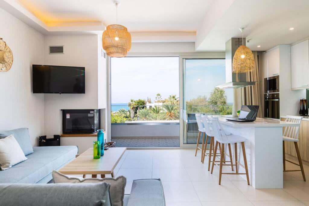 Photo of Livingroom in Adelianos Kampos