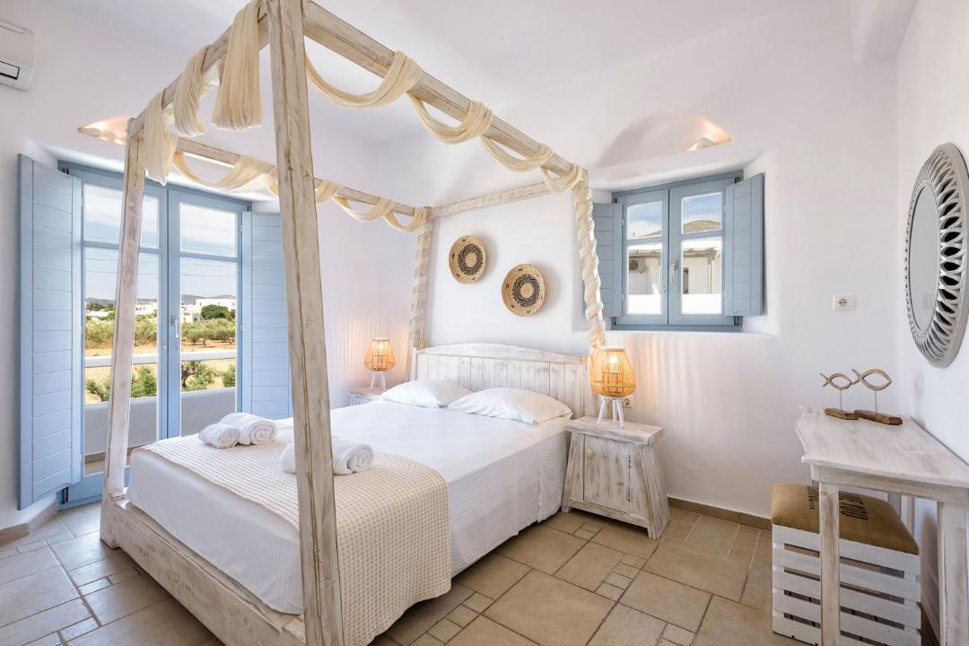 Photo of Bedroom in Drios