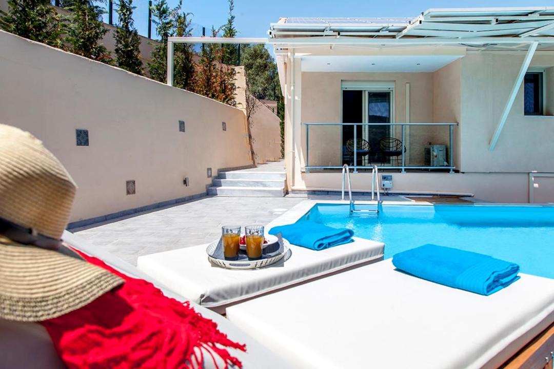 Photo of Outdoor in Apolpaina